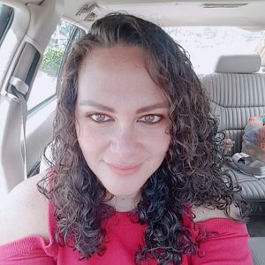 Meet your Posher, Maria veronica